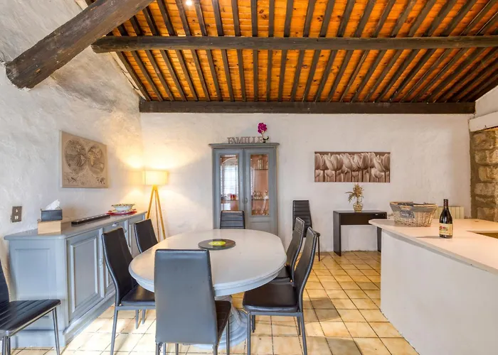 Maison De Campagne * Gignac (Herault)